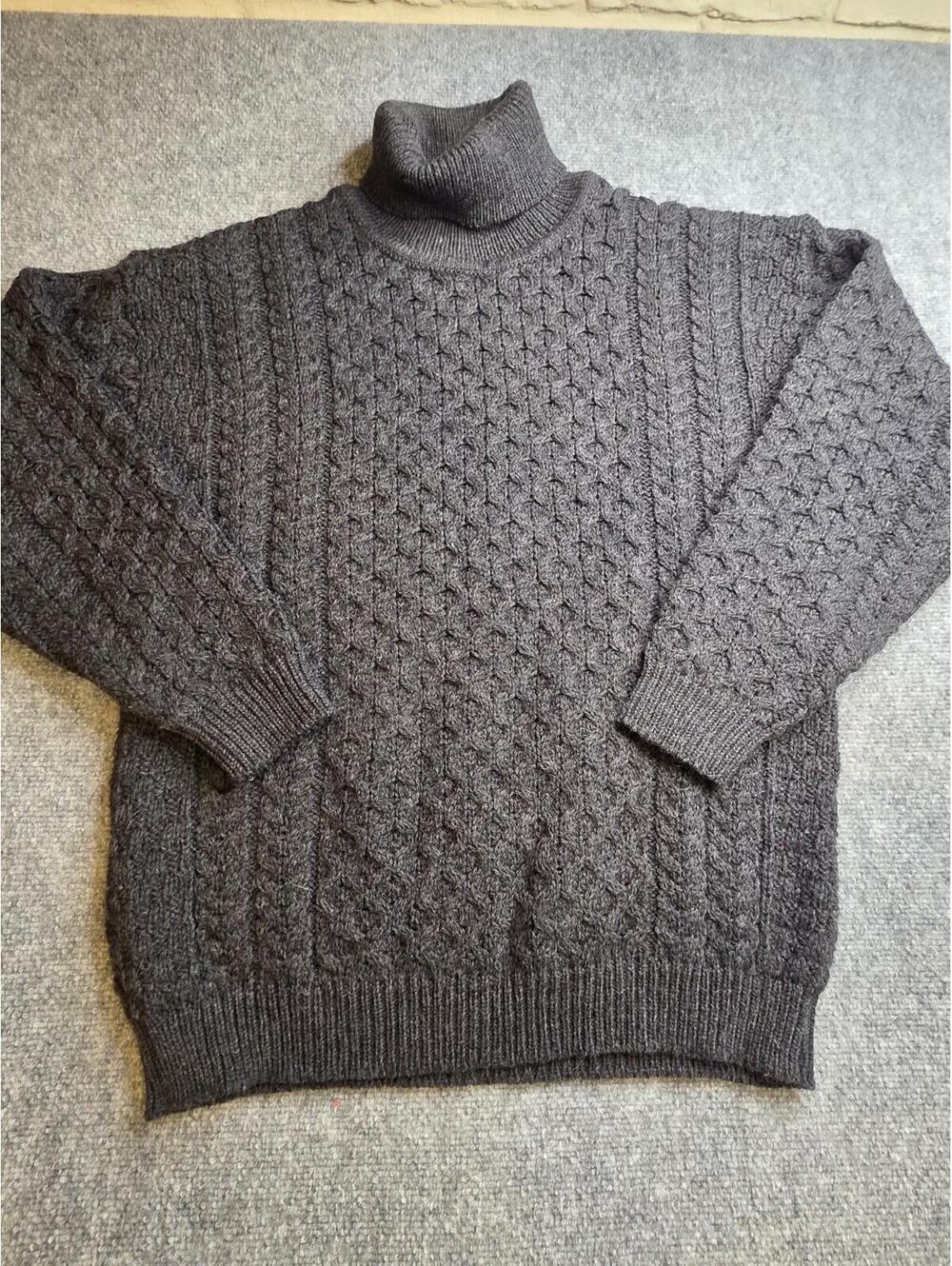 Men's Signature Fisherman Turtleneck Wool Sweater Med Charcoal